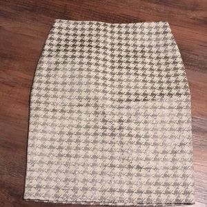 NY&Co pencil skirt size 4!